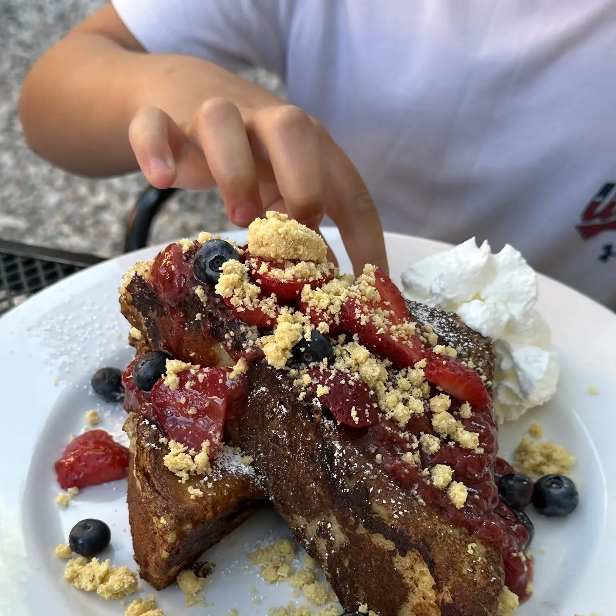 French Toast w Powdered Sugar