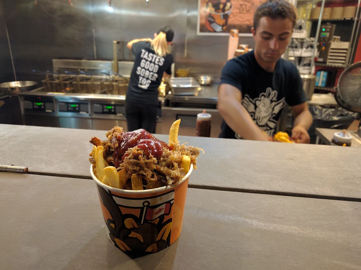 Chipotle BBQ Pulled Pork Poutine