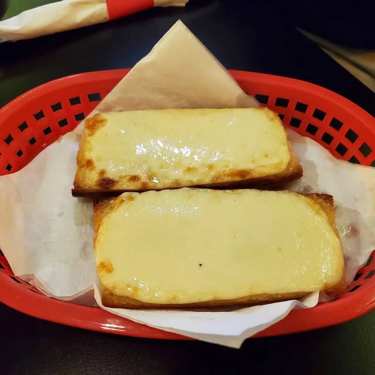 Garlic Bread w Cheese