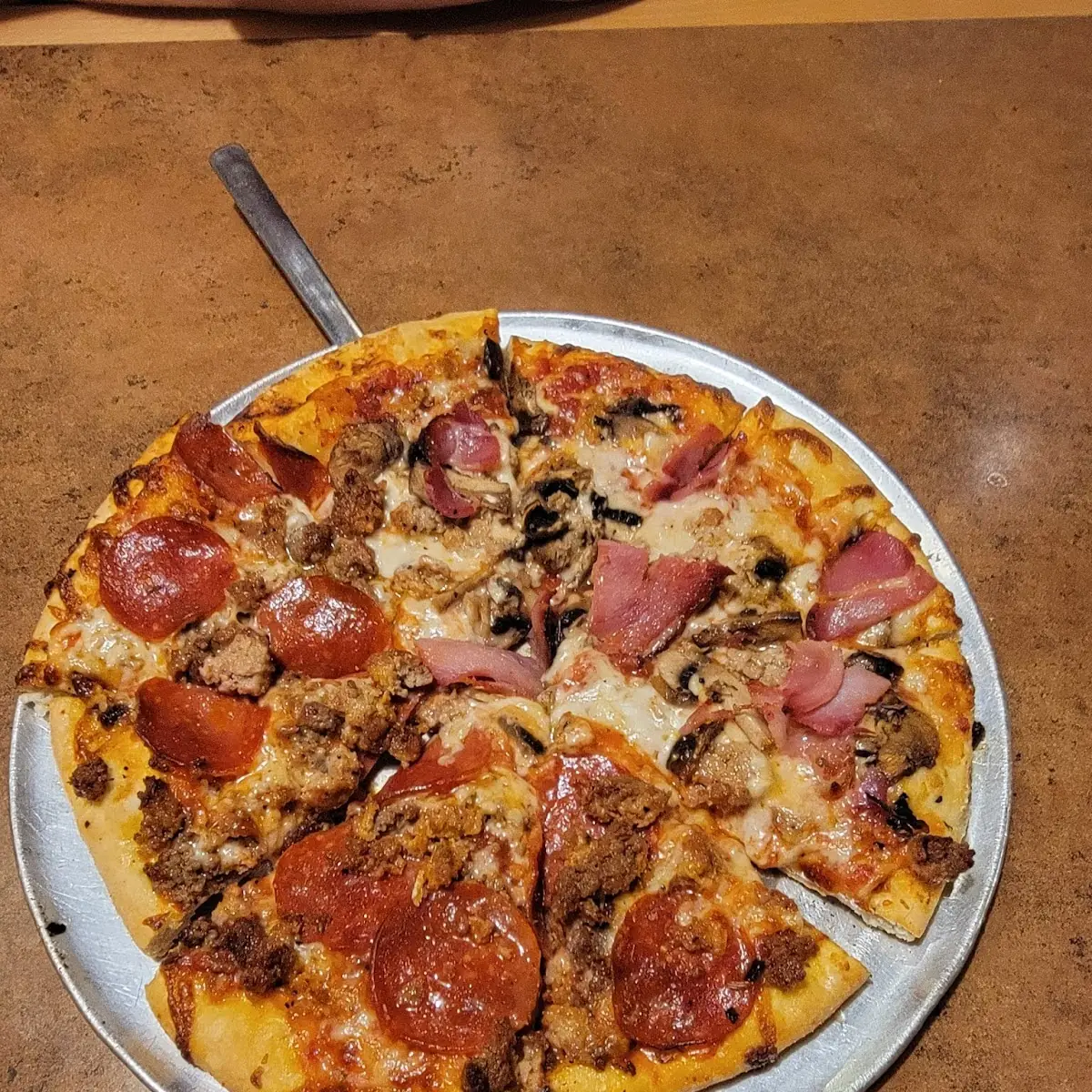 Pepperoni Hamburger snd Mushroom Pizza