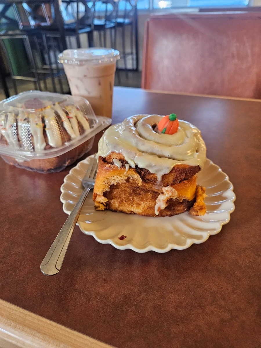 Pumpkin White Chocolate Cinnamon Roll