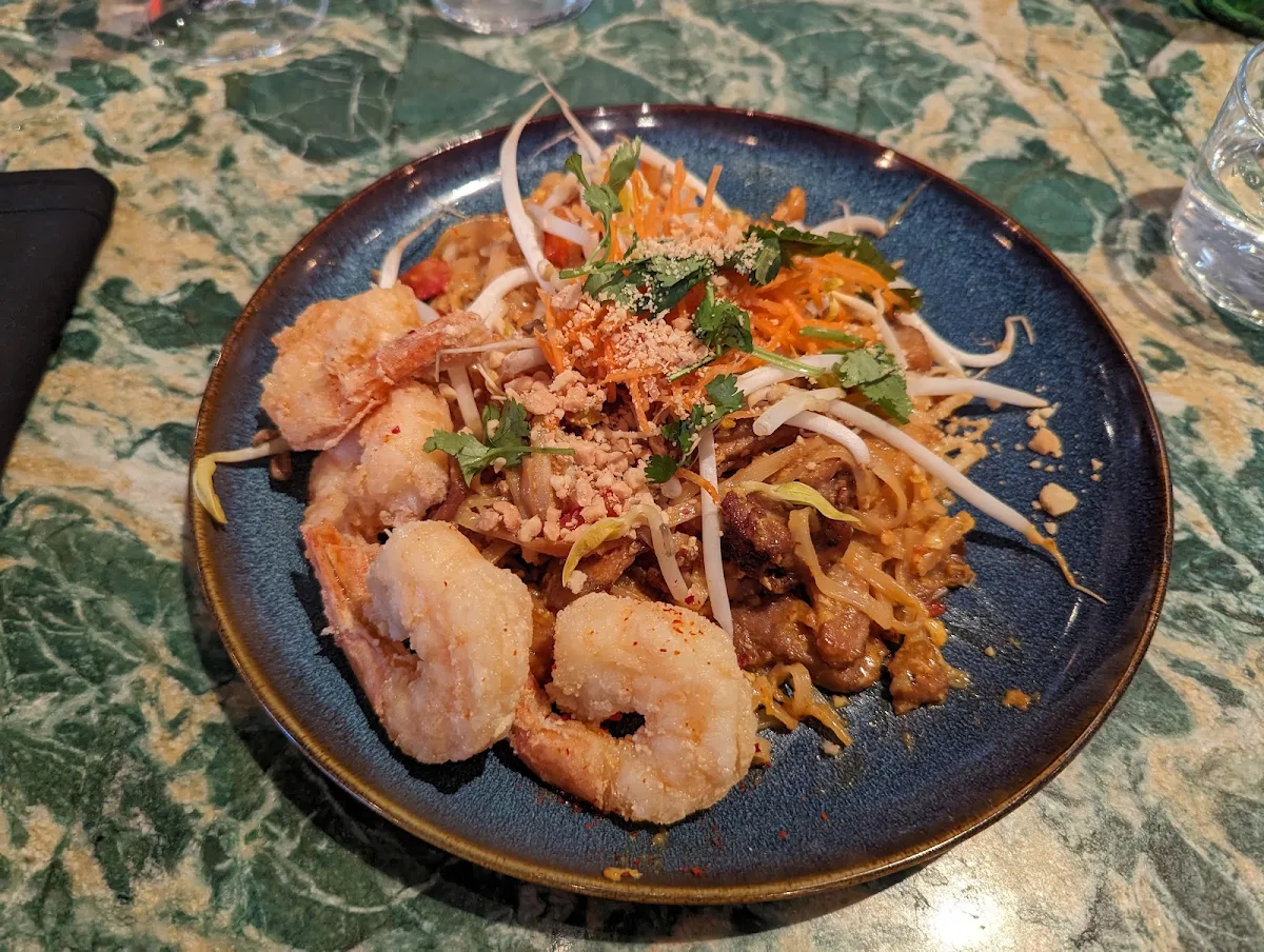 Pad Thaï Porc Crevettes, HÀ Vieux-Montréal