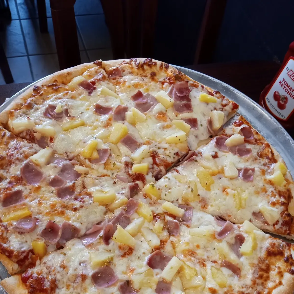 Hawaiian Pizza