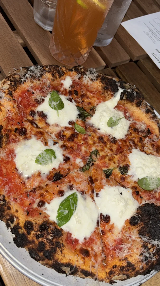 Highlights, Lenny Pizzeria & Bar