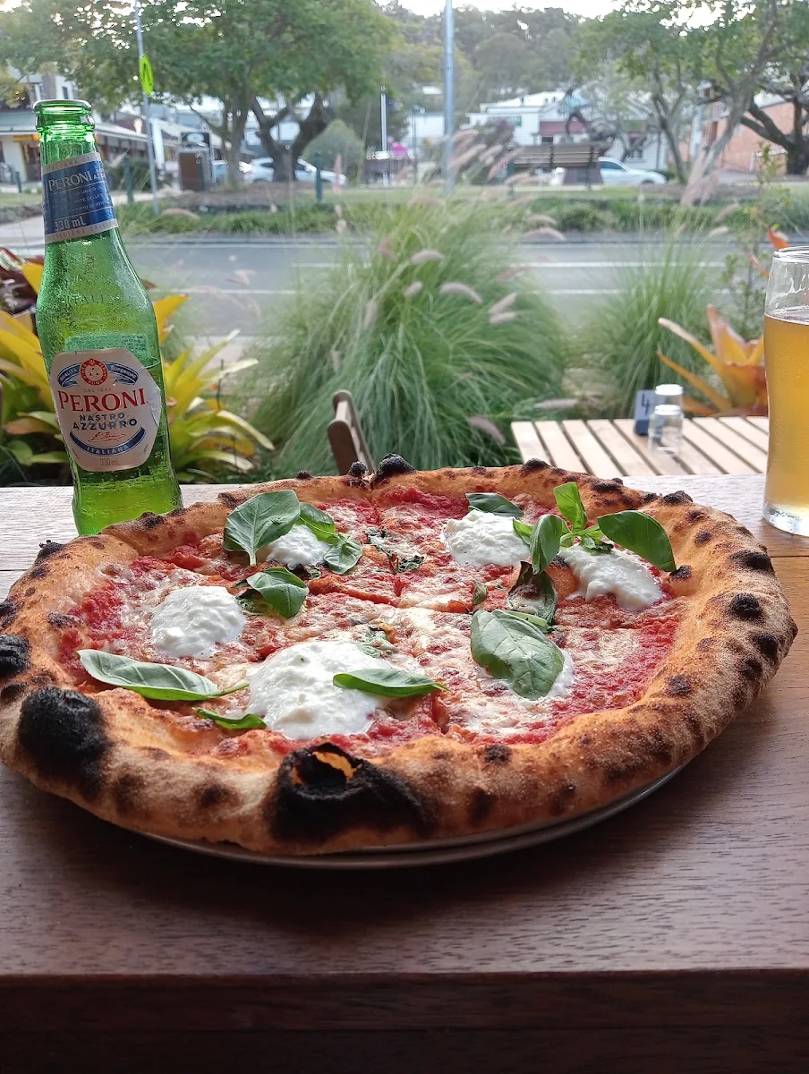 Pizza Margherita, Lenny Pizzeria & Bar