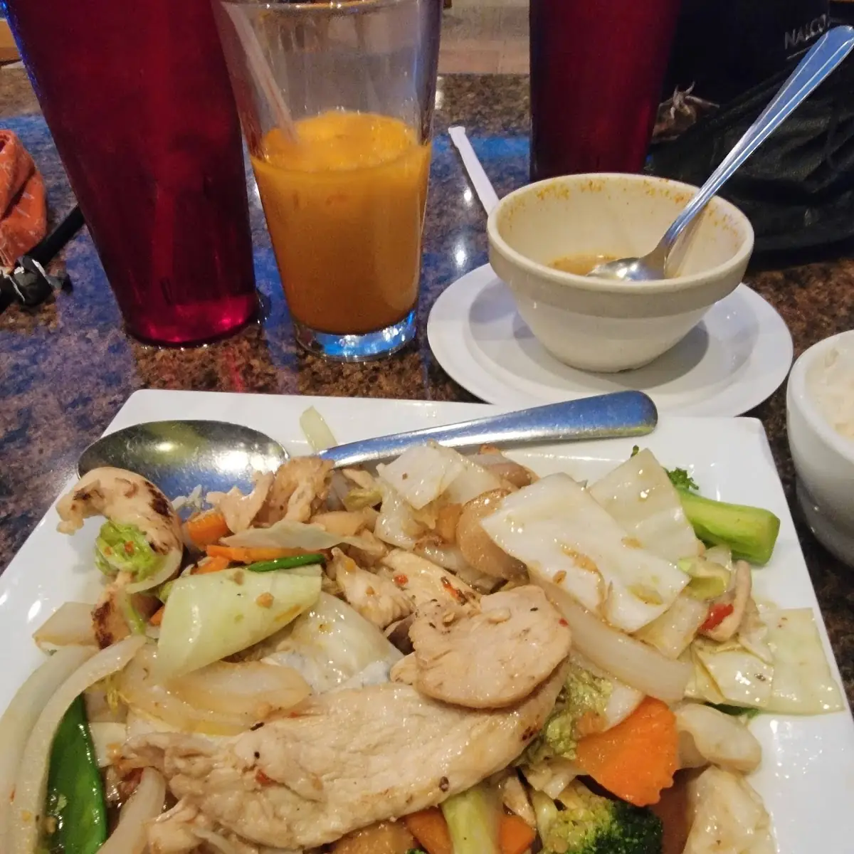 Chicken Pad Thai