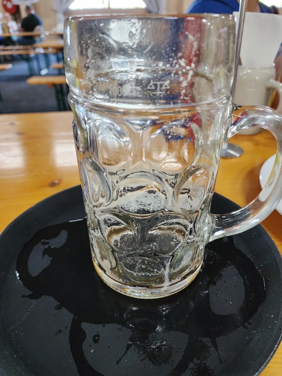 1l Beer, Jagerstube