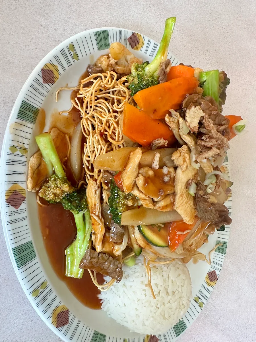 Highlights, Chesley's Restaurant