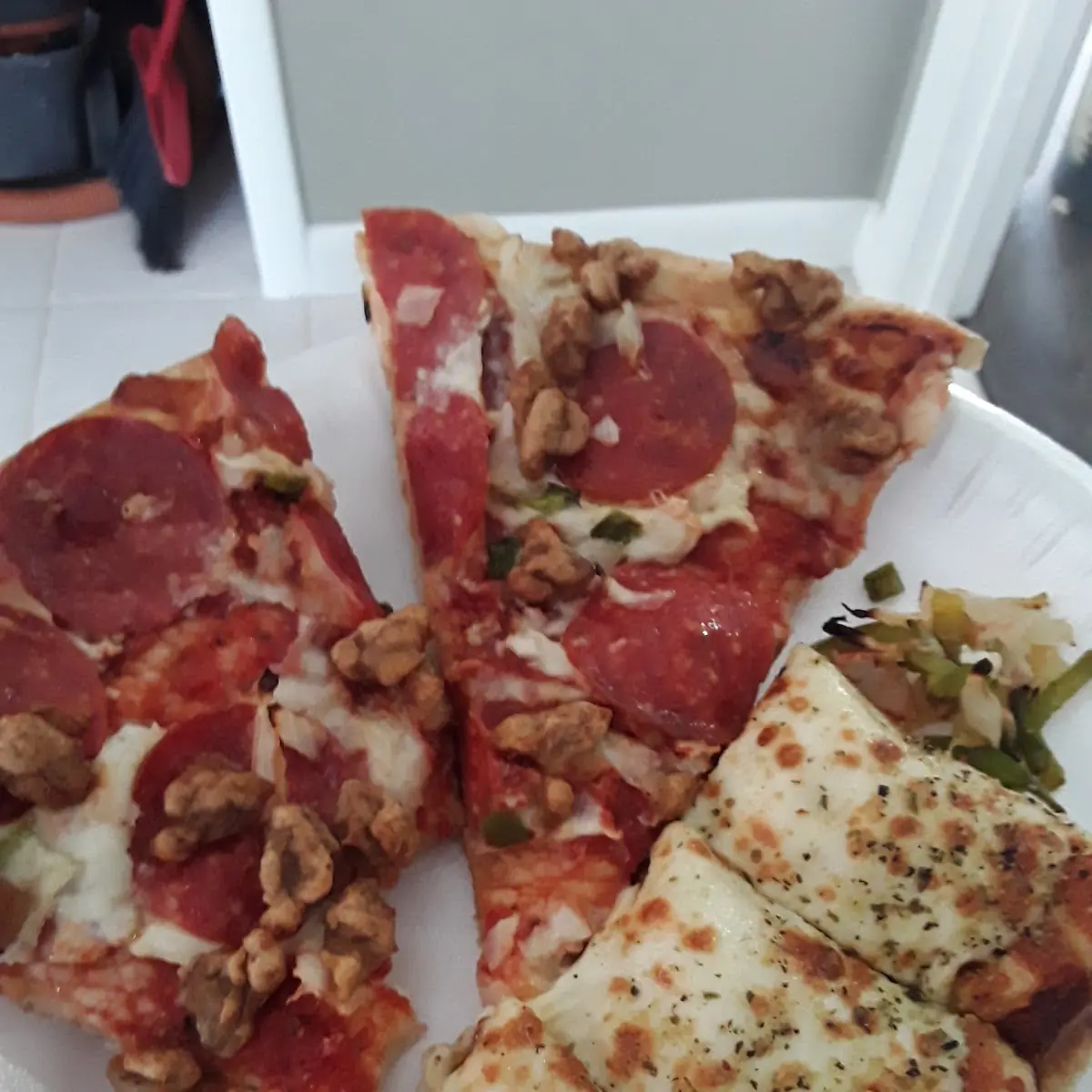 Pepperoni Supreme Pizza and Cheese Bread
