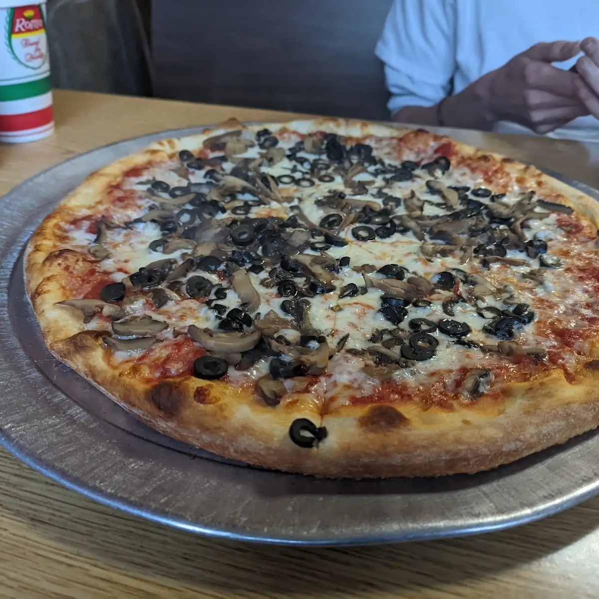 Black Olive and Mushroom Pizza