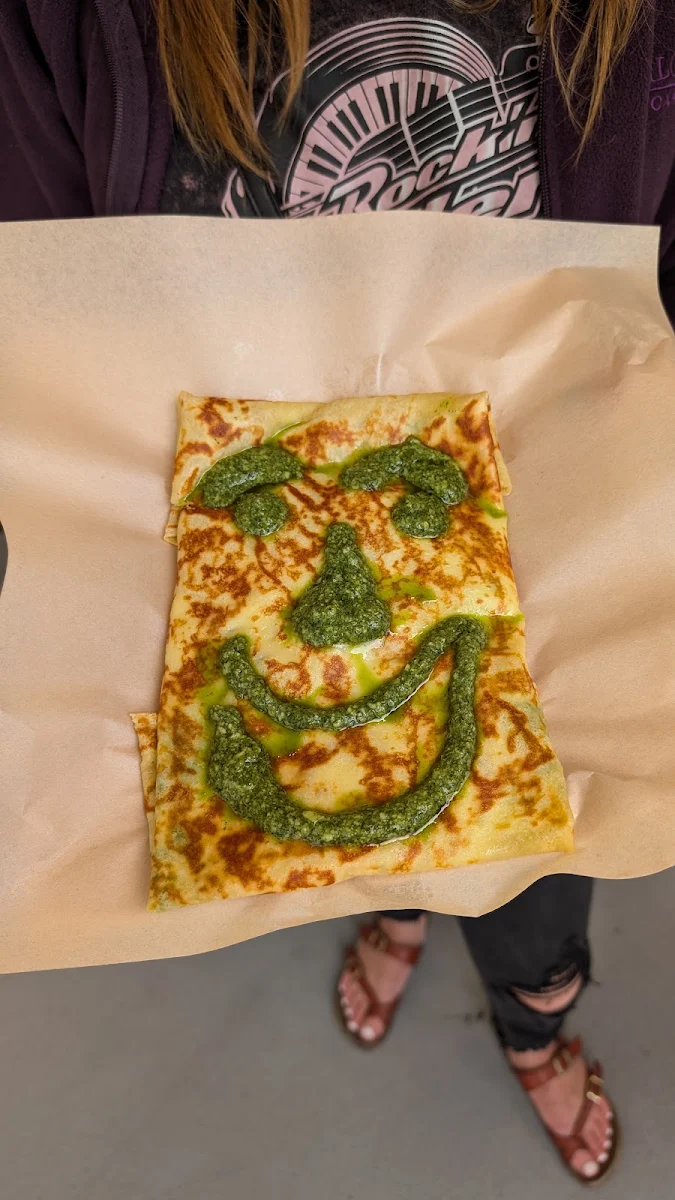 Chicken Pesto Crêpe