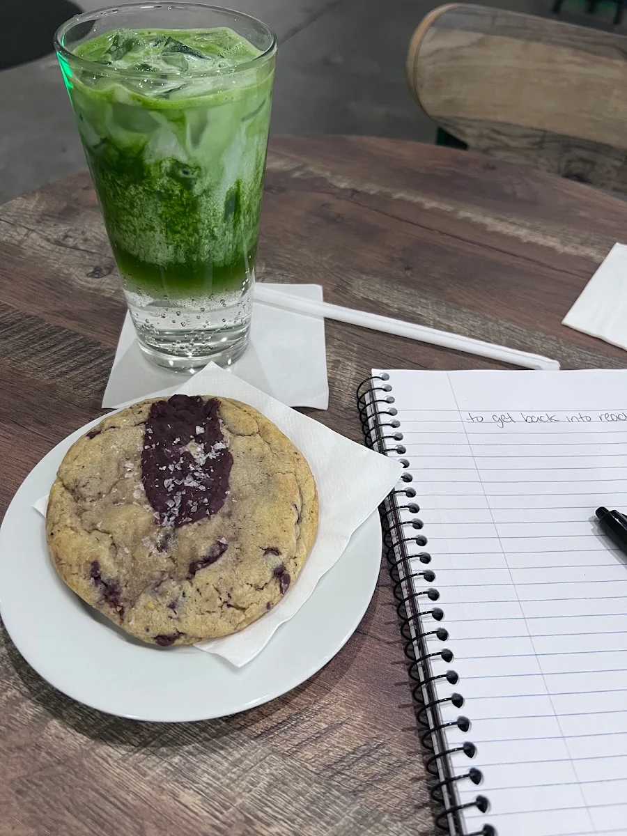 Chocolate Chip Cookie