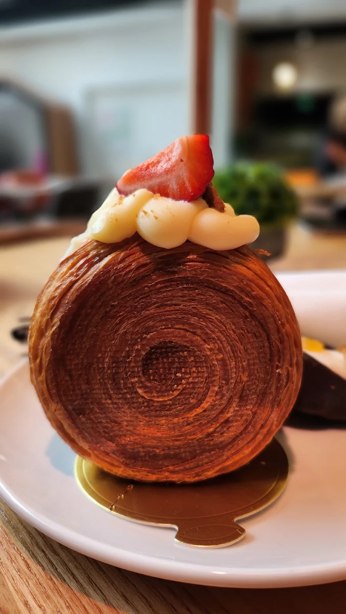 Pastries, Amea Café