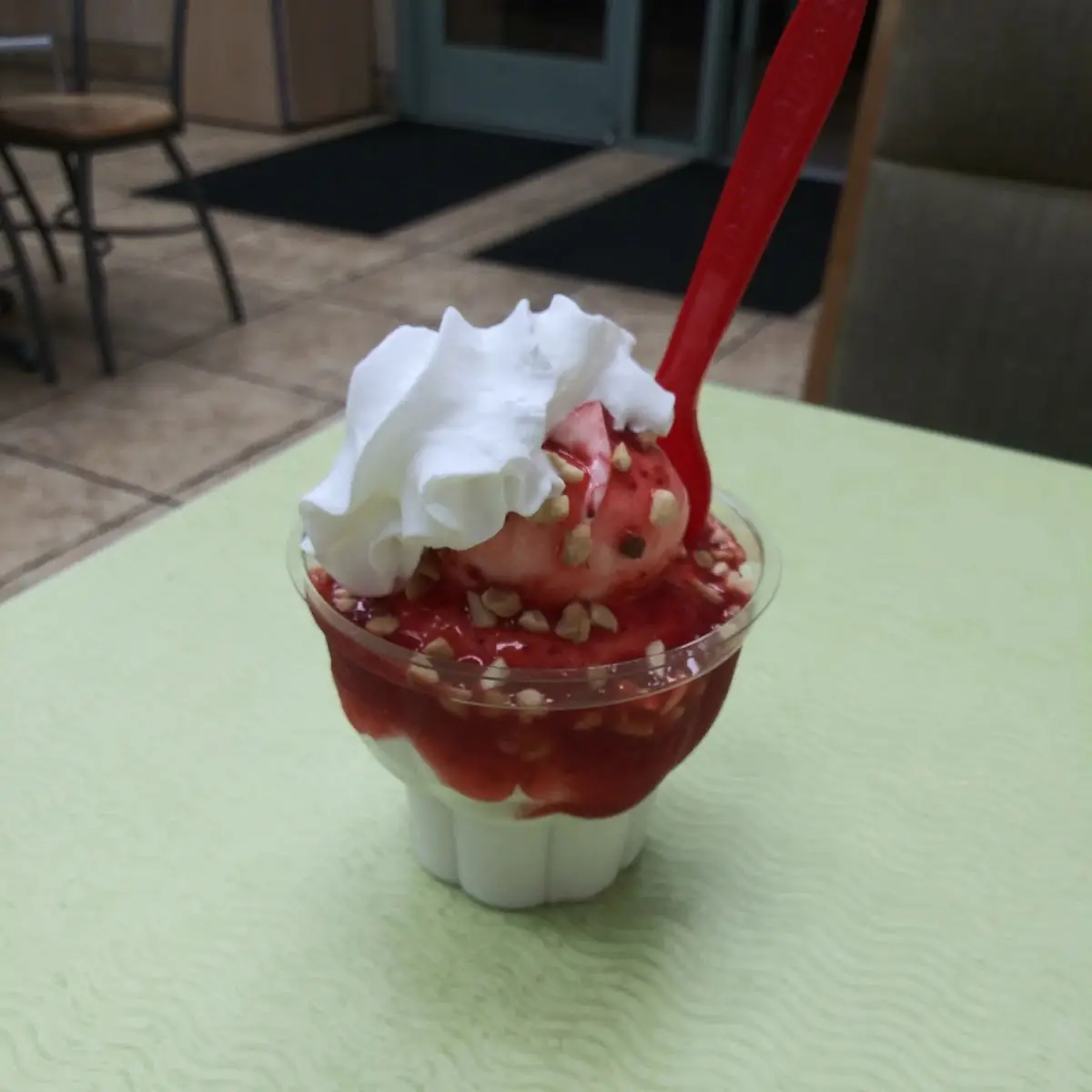 Sundae Con Fresas Y Crema