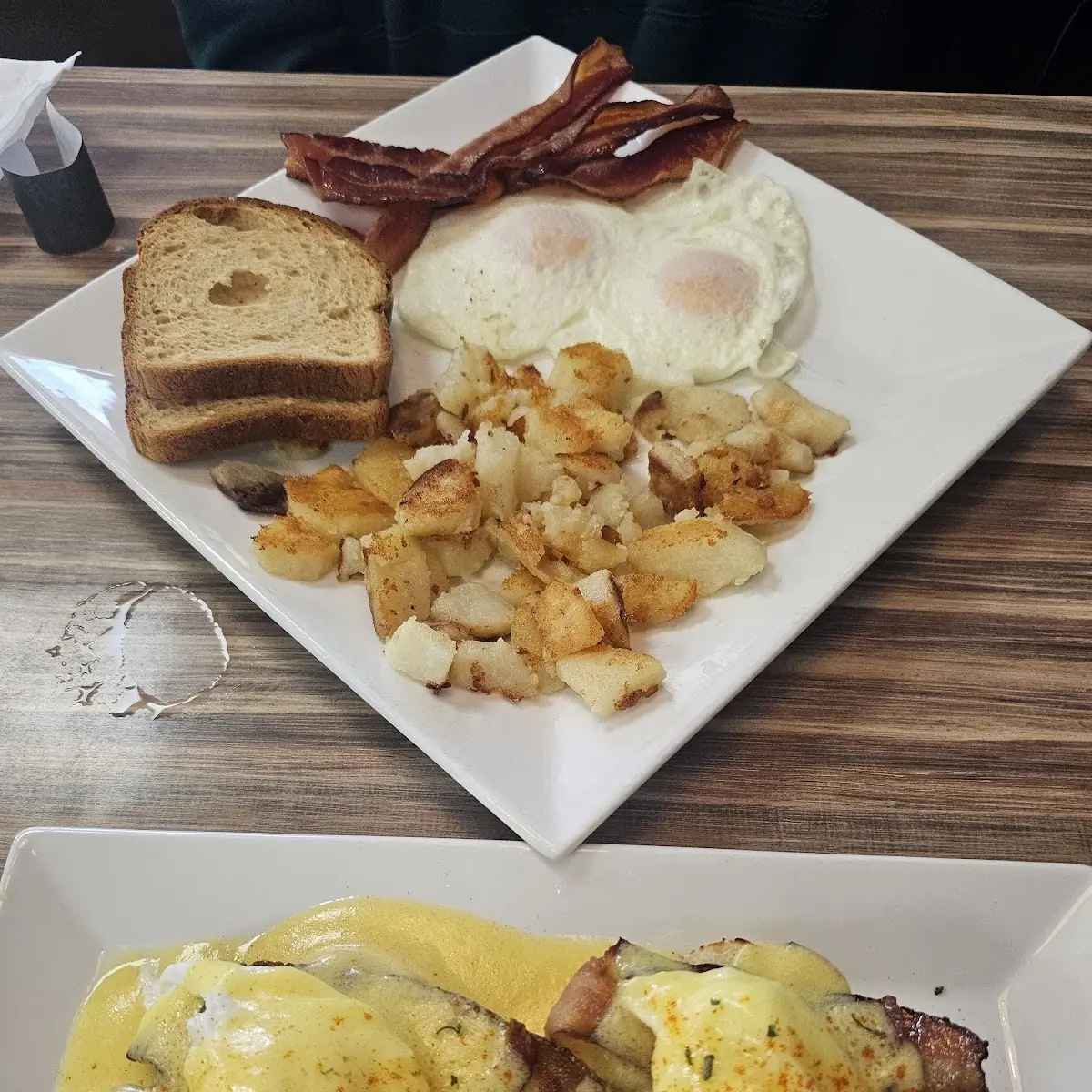 Eggs Benedict