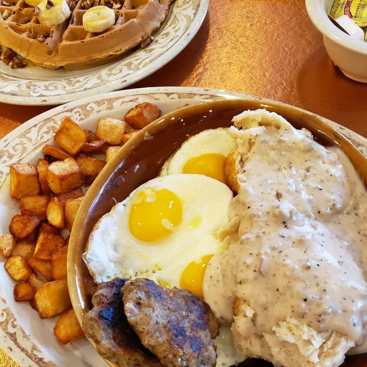 Biscuits & Gravy Platter