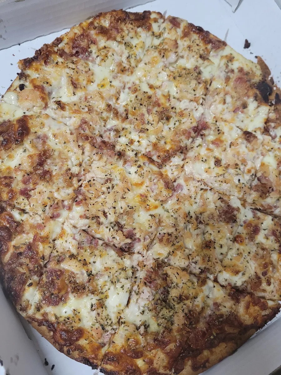 Chicken Bacon Ranch Pizza