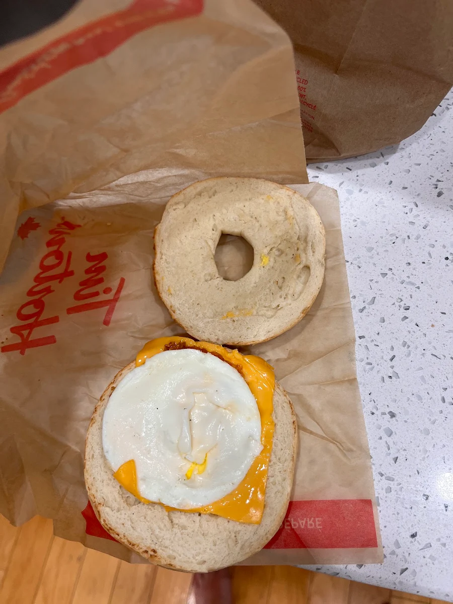 Bagel B E L T, Tim Hortons