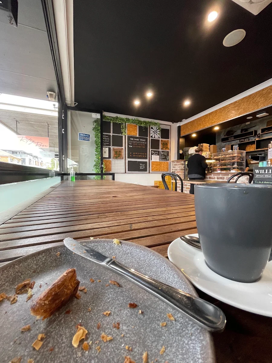 Long Black Coffee, Williams Cafe