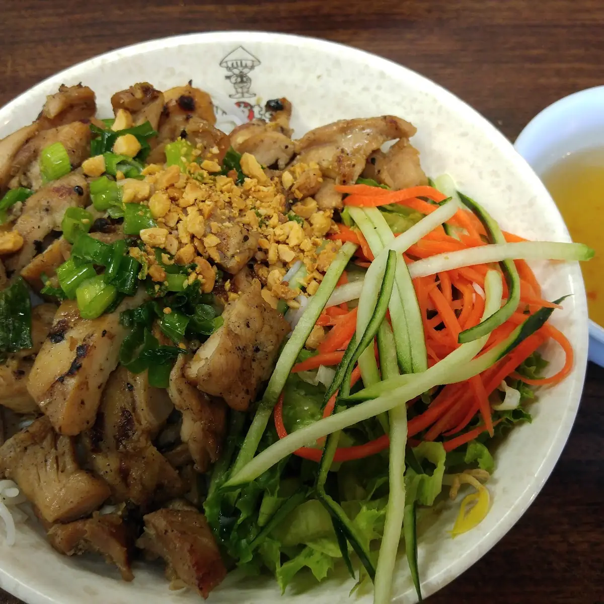 Fried Rolls Prawn Vietnamese Ham & Char-Broiled Pork Chicken Rice Noodles & Vegetables