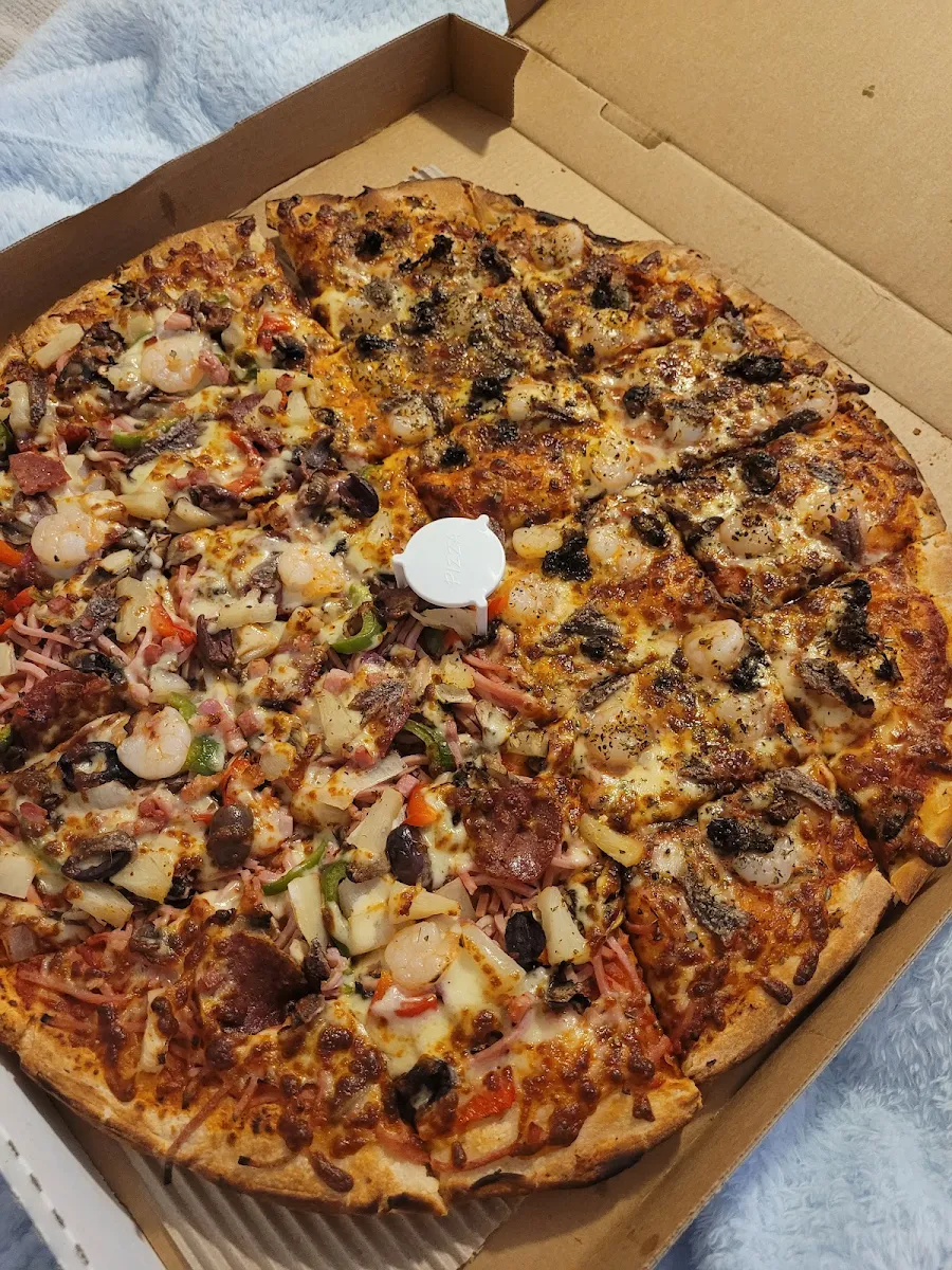 Seafood and Lulu's Special Pizza, Lulu's Pizza