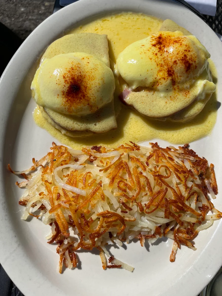 Eggs Benedict