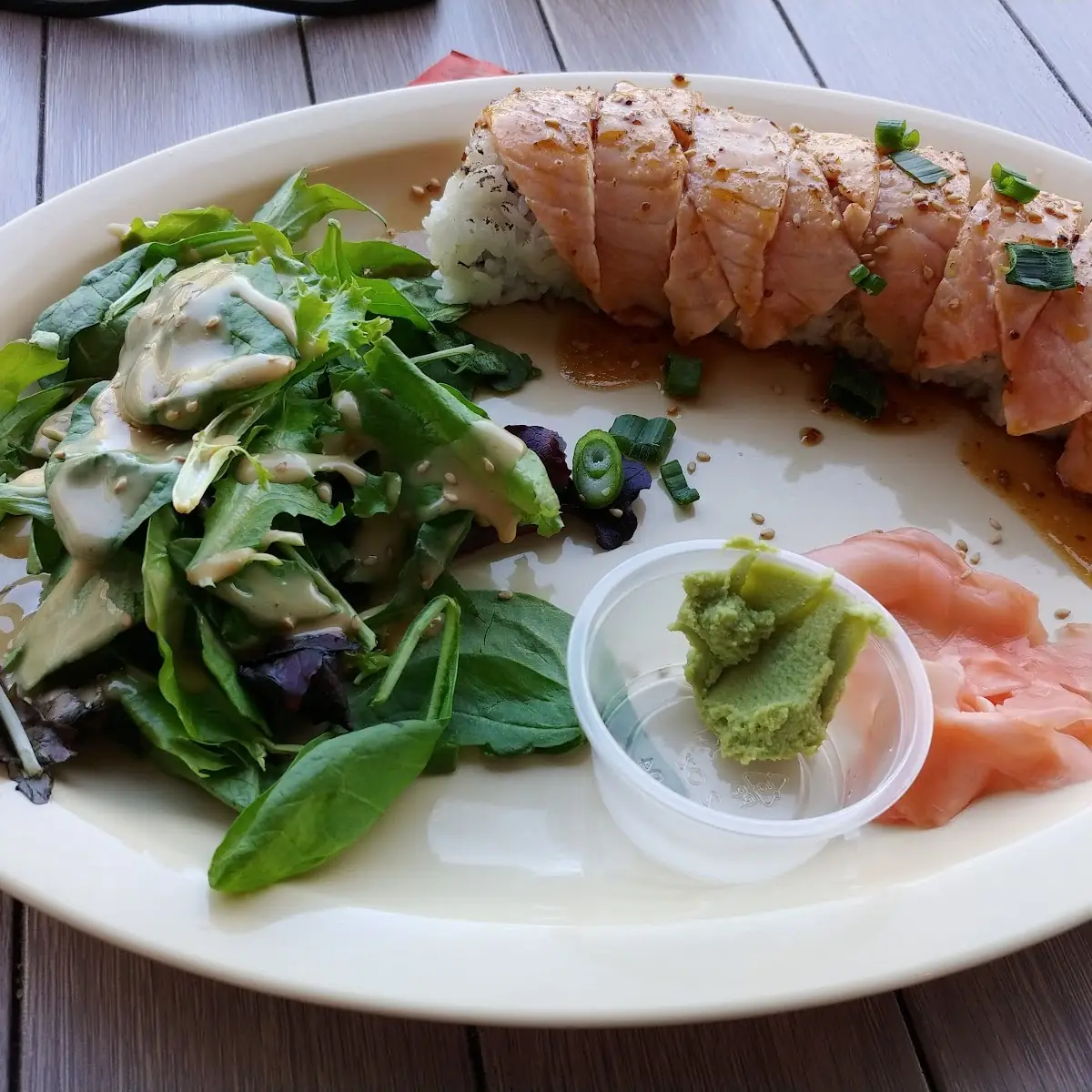 DWP Roll SP Tuna Roll w Seared Salmon on Top