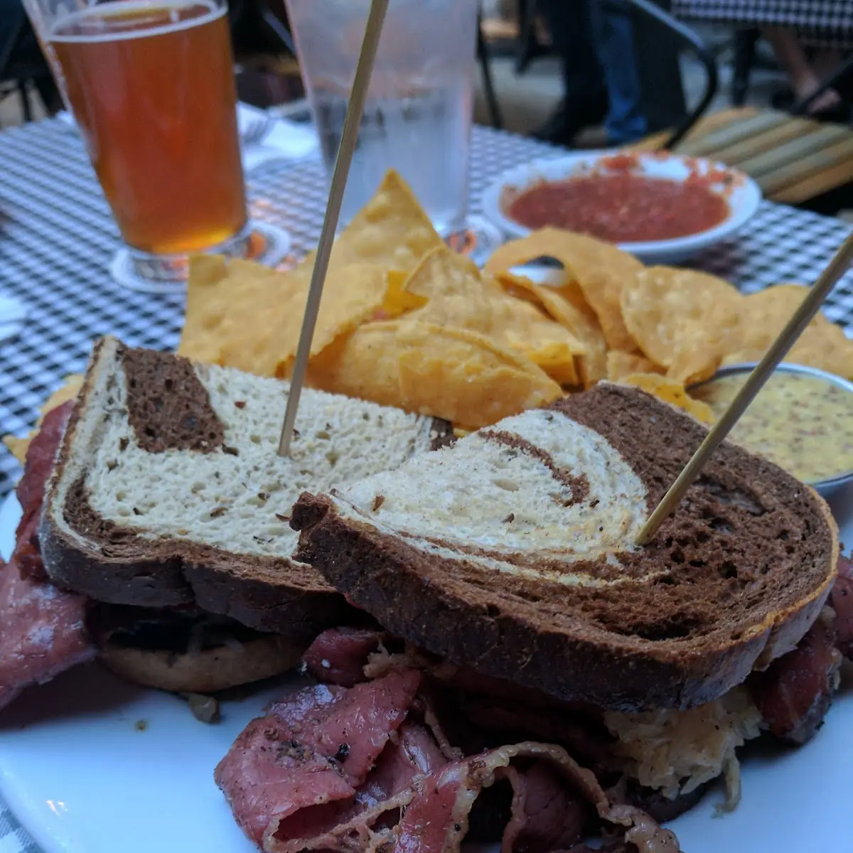 Hot Pastrami on Rye