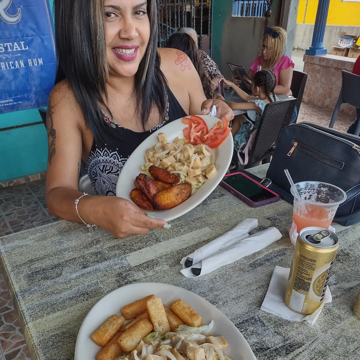Ensalada de Carrucho Y Yuca Frita
