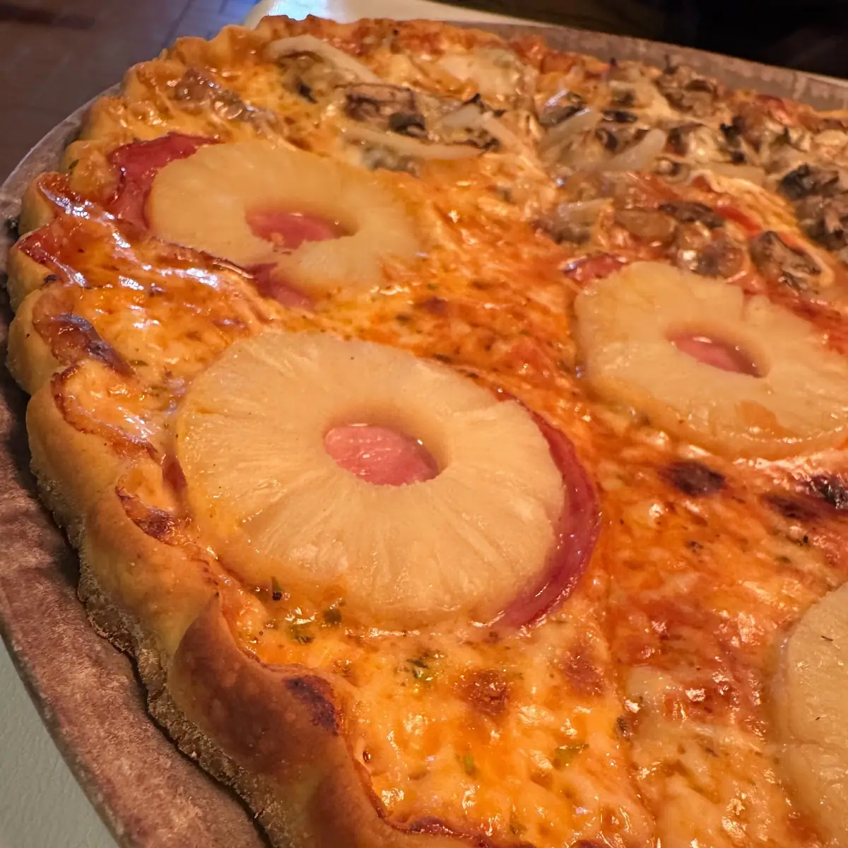 Thin Crust Pizza