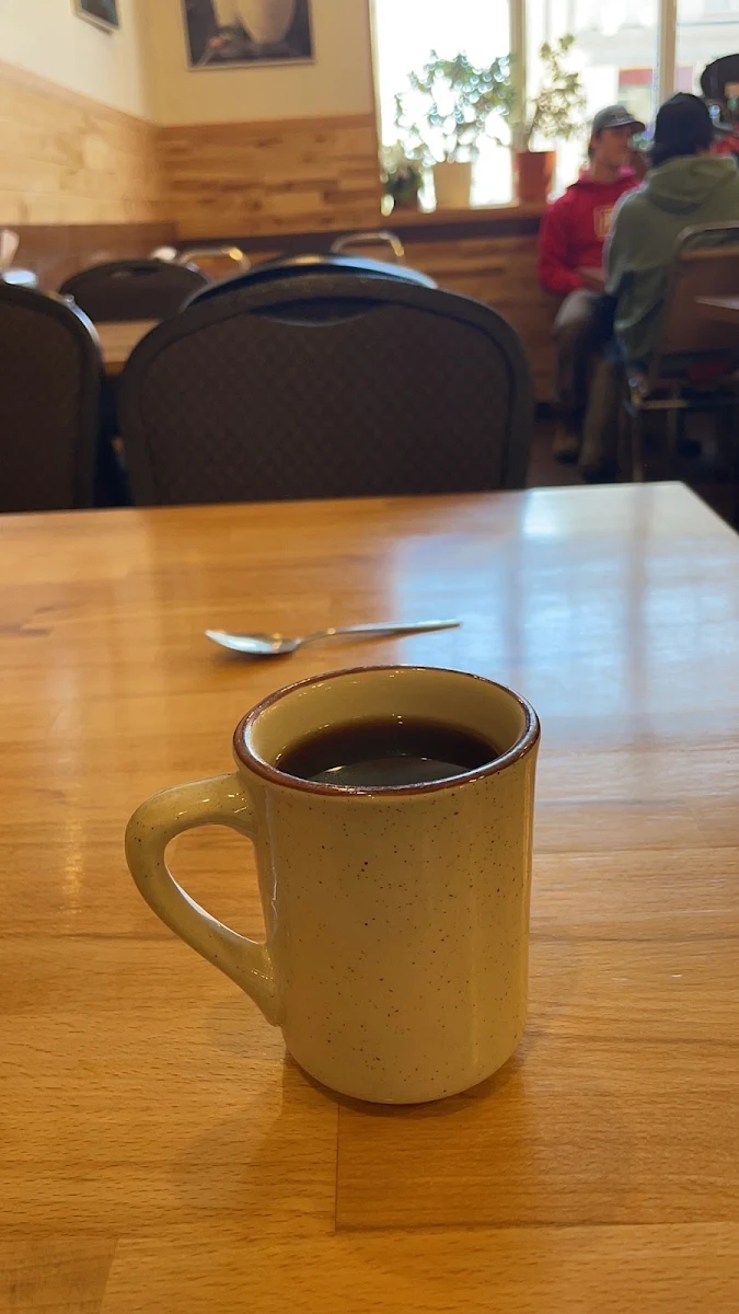Highlights, Canada Cafe