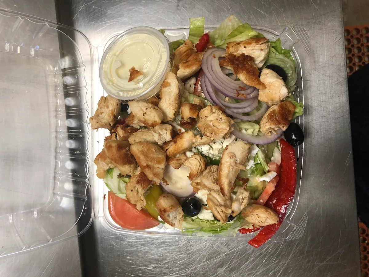 Greek Salad with Grilled Chicken
