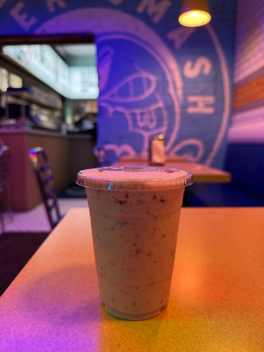 Strawberry Milkshake, Super Smash Burgs – Markham