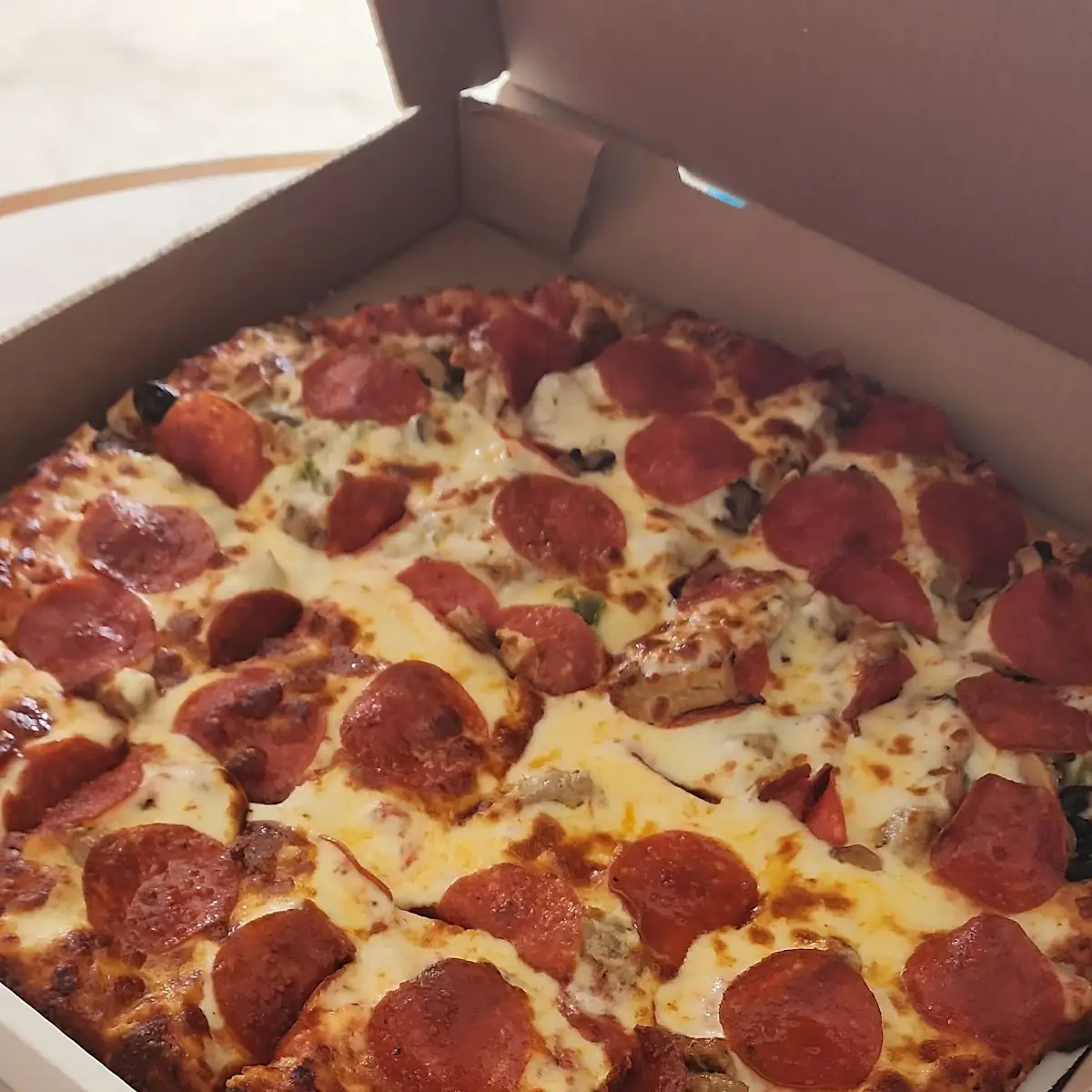 Pepperoni Pizza with Crisp Crust