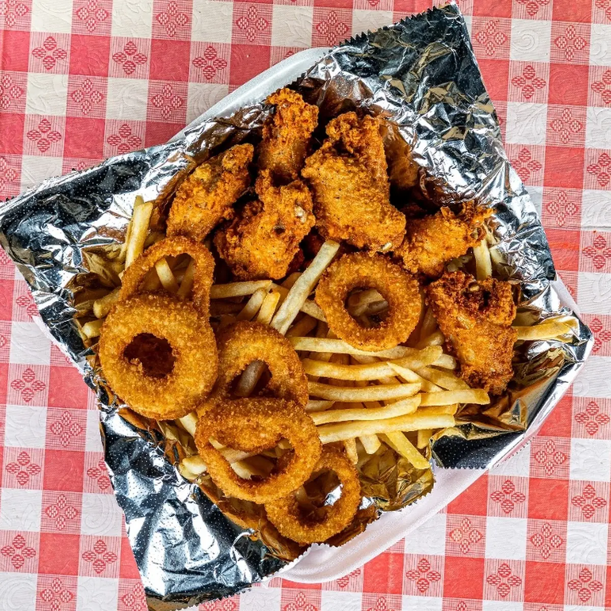 Chicken Wings Dinner with Fries & Rings