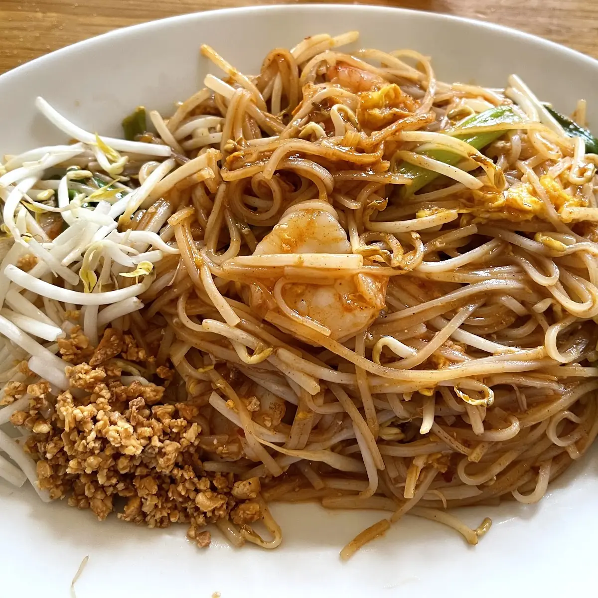 Phi Thai with Chicken Pad Thai