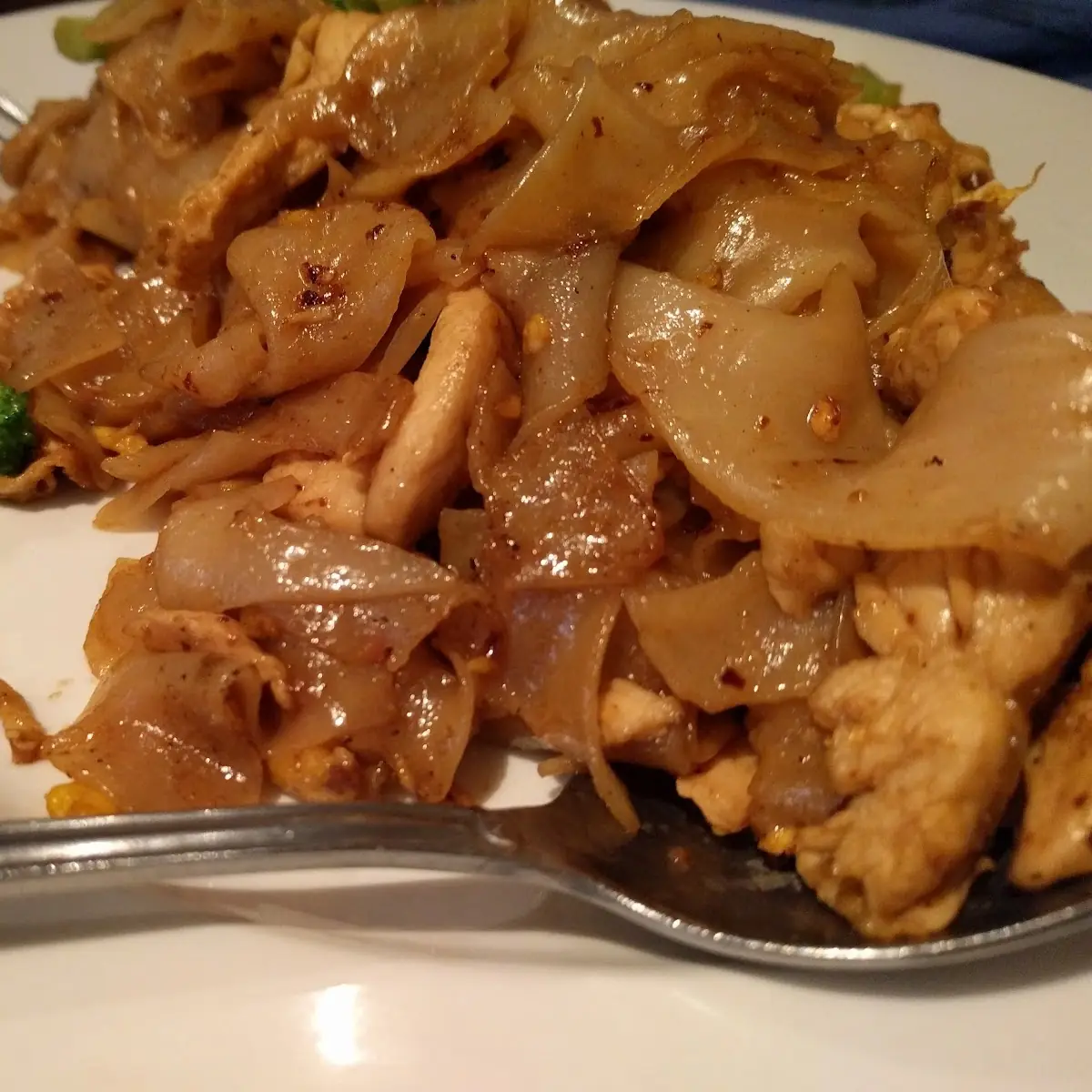 Pad See EW Chicken Medium
