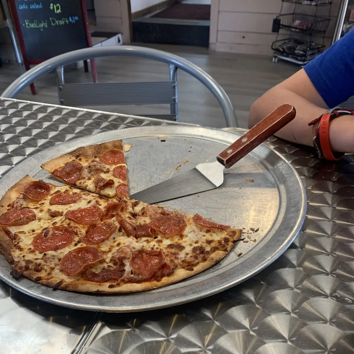 Pizza & Wings