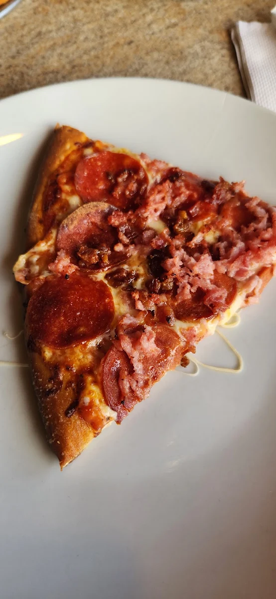 Pizza Pepperoni Chorizo Jamón