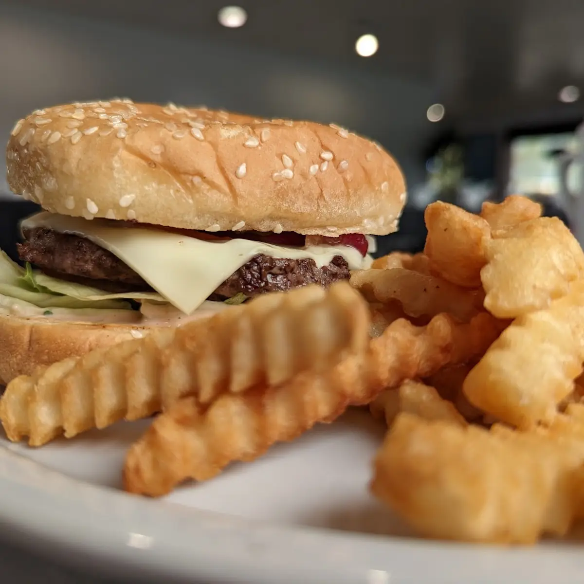 Bacon Cheeseburger with Fries