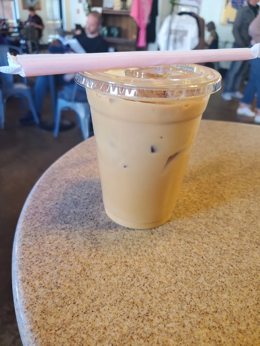 Iced Vanilla Latte with Almond Milk