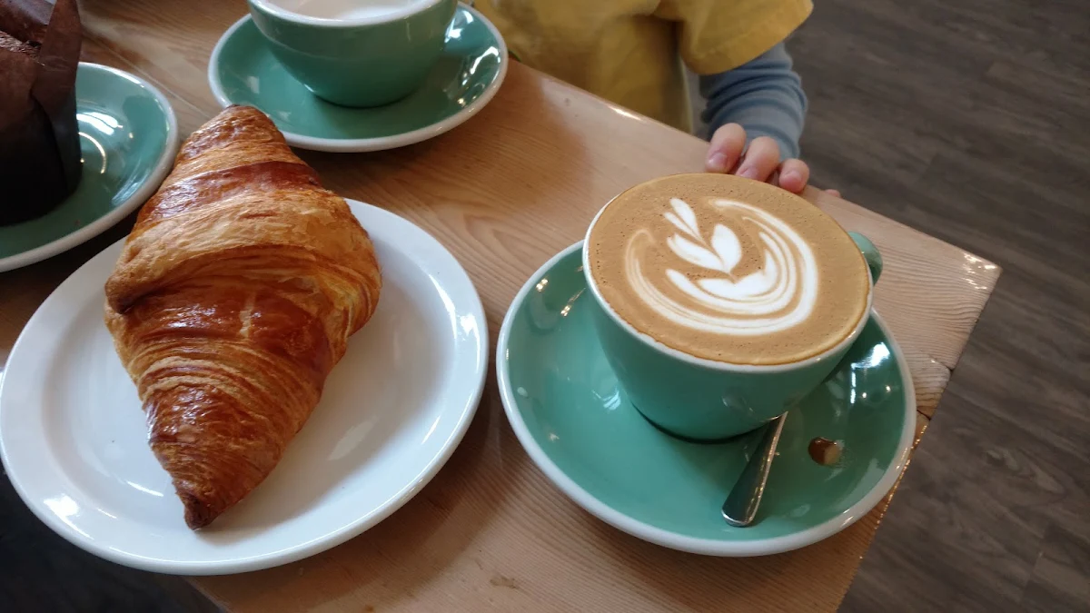 Croissant Coffee