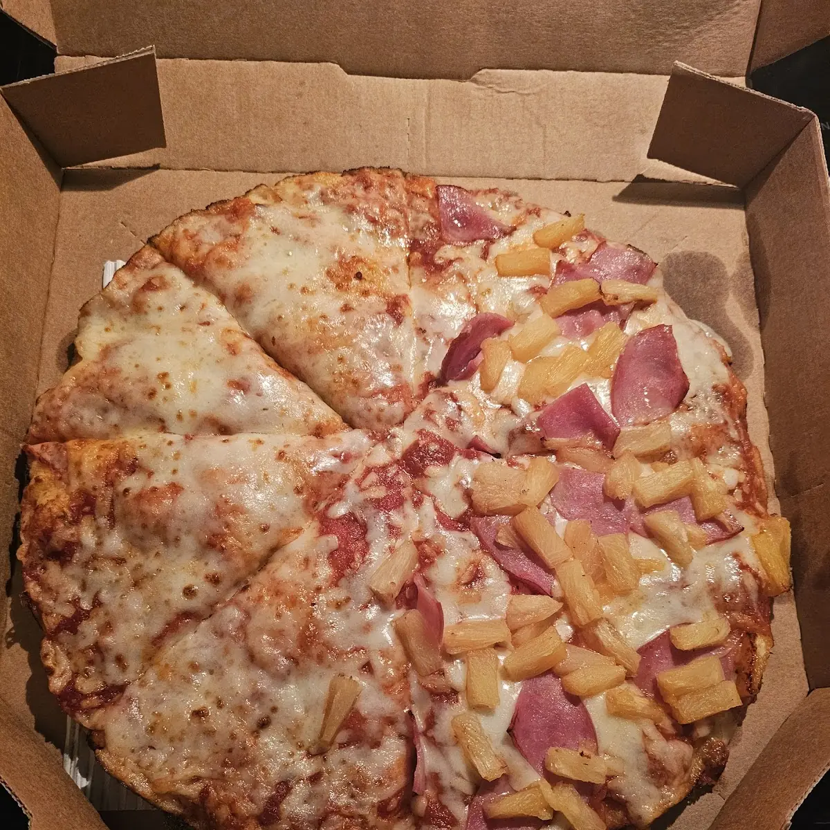Hawaiian Pizza