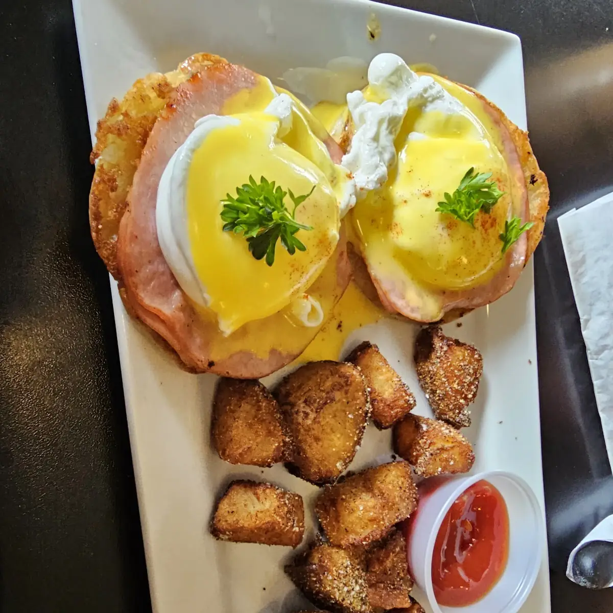 Eggs Benedict