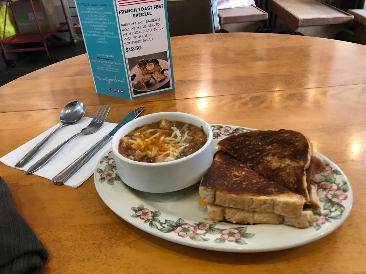Grilled Cheese with Onion Soup