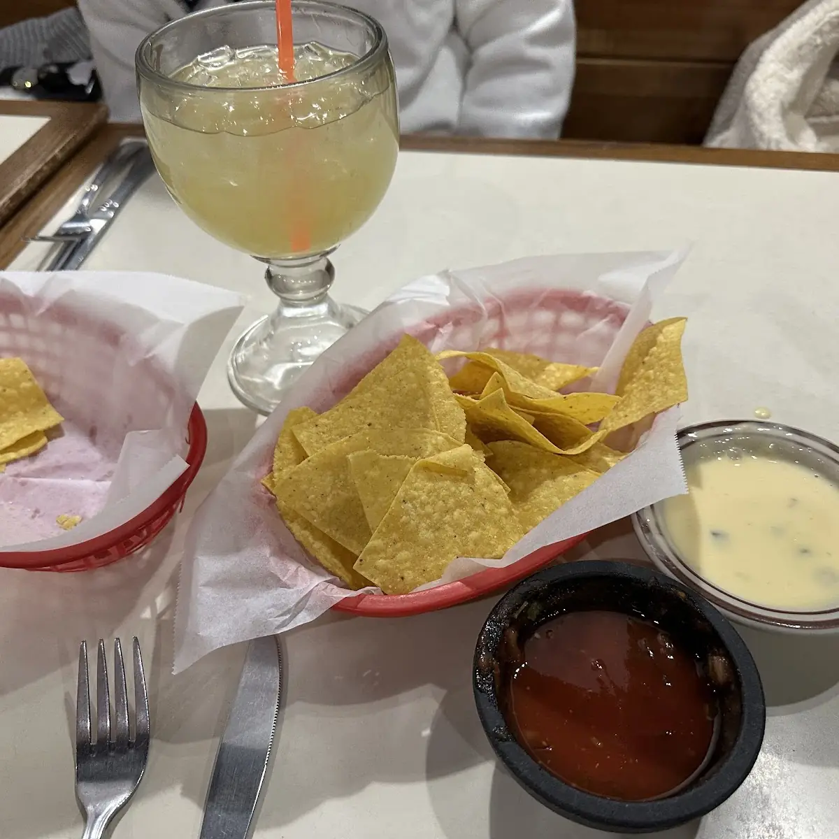 Chips Salsa & Queso