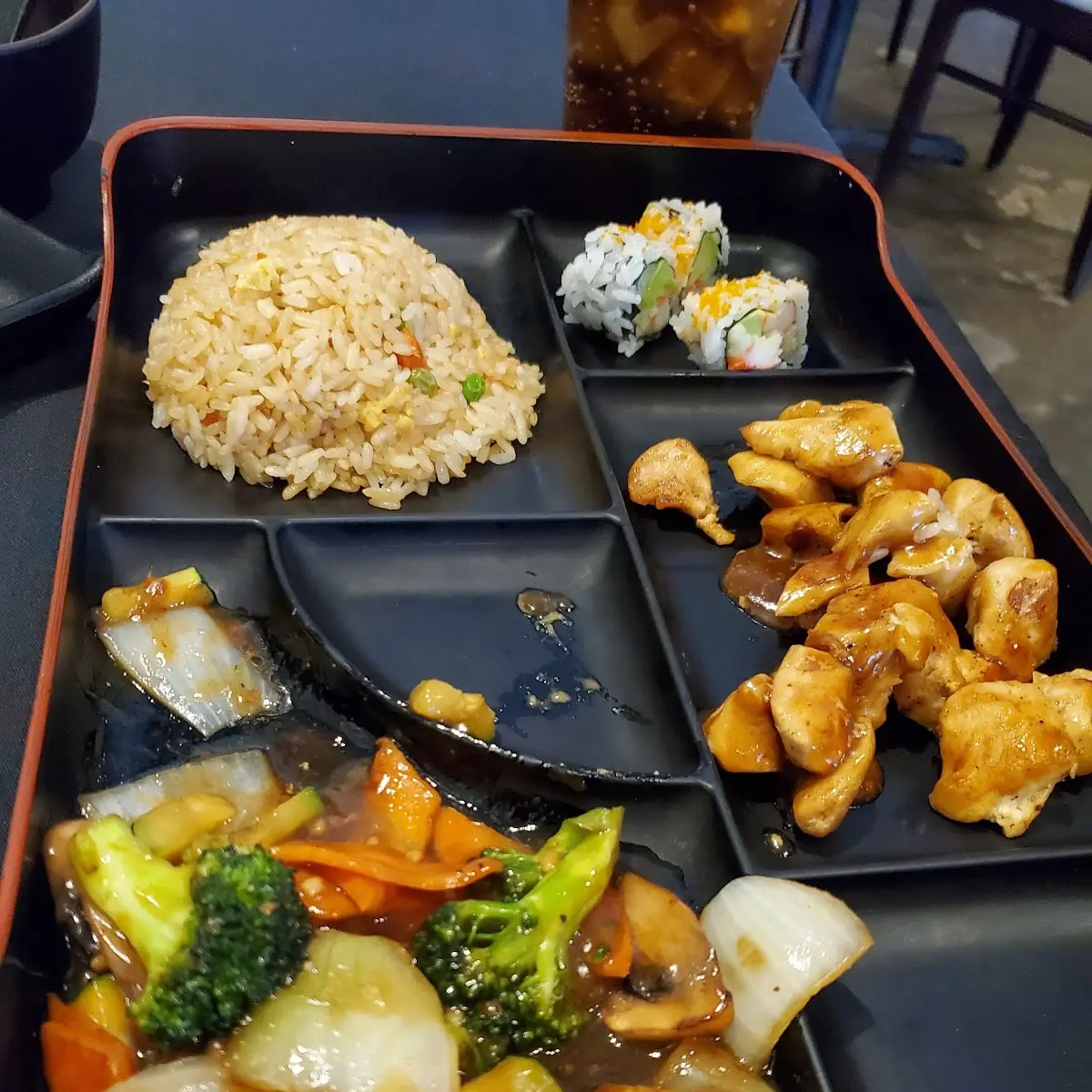 L) Vegetable Lo Mein