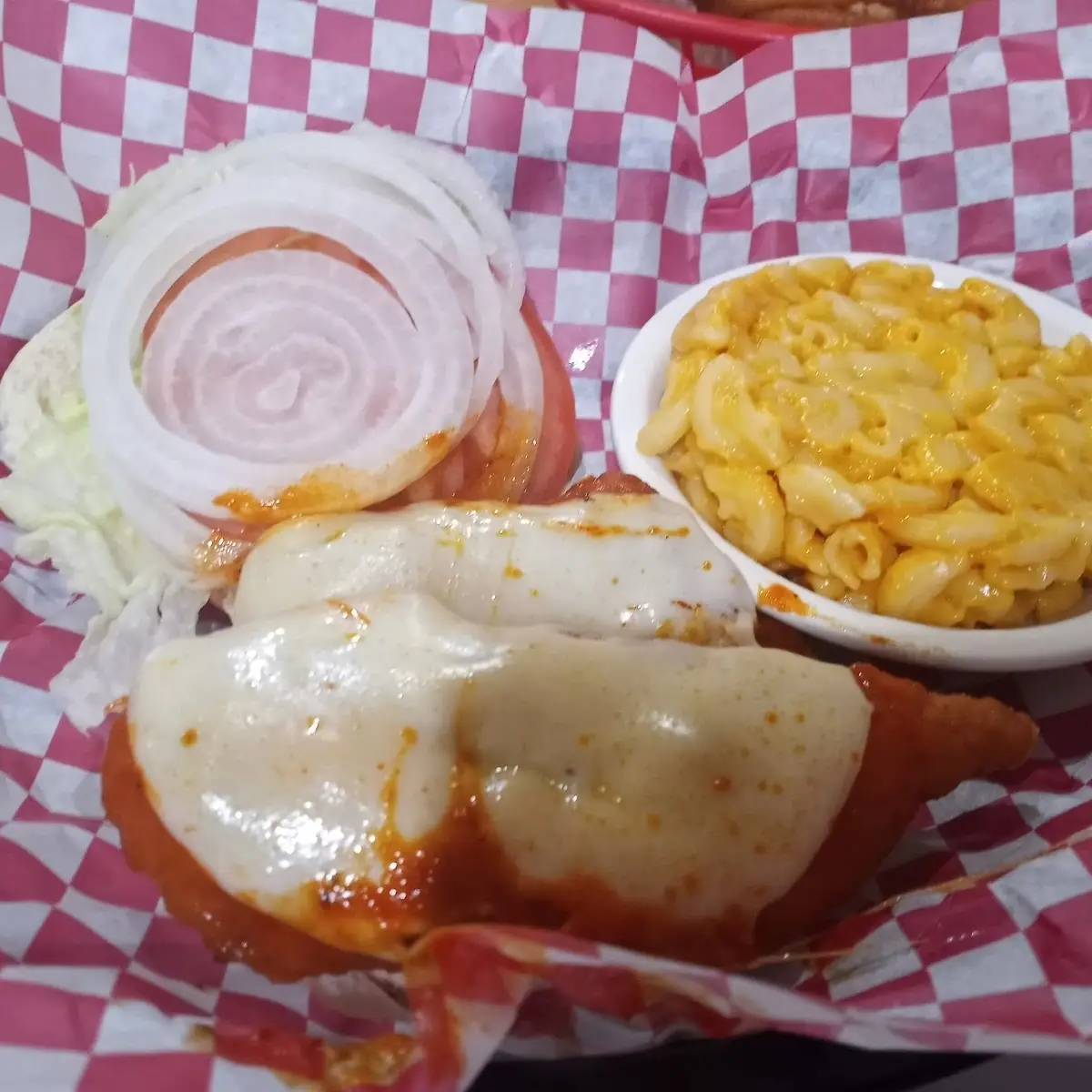 Buffalo Chicken Sandwich & Mac N Cheese