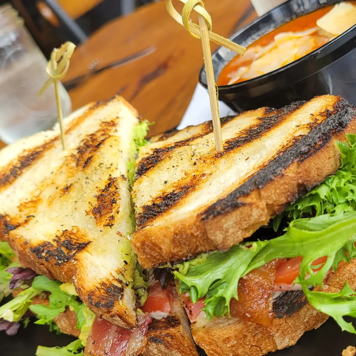 blt w Tomato Basil Soup