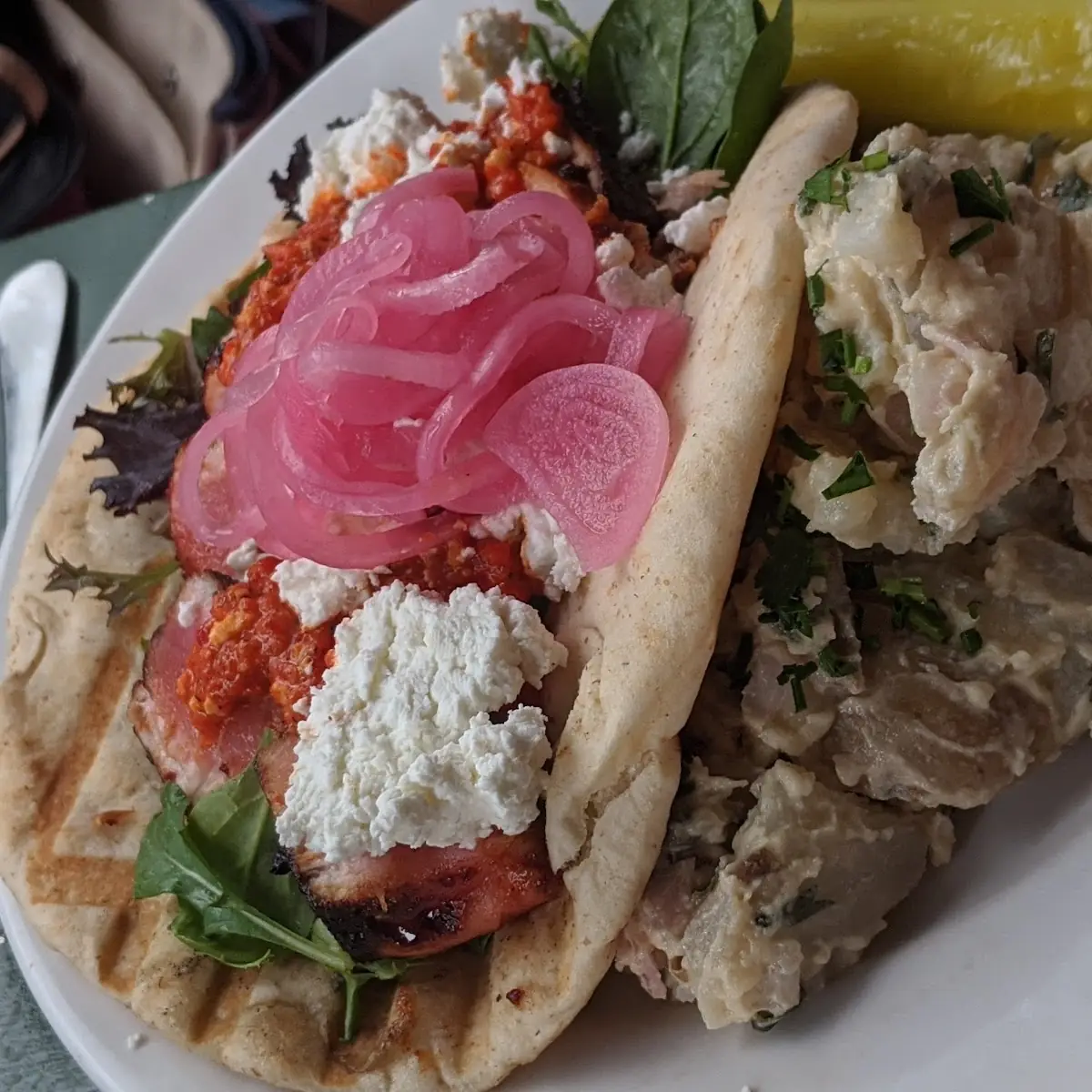 Seared Tuna Pita